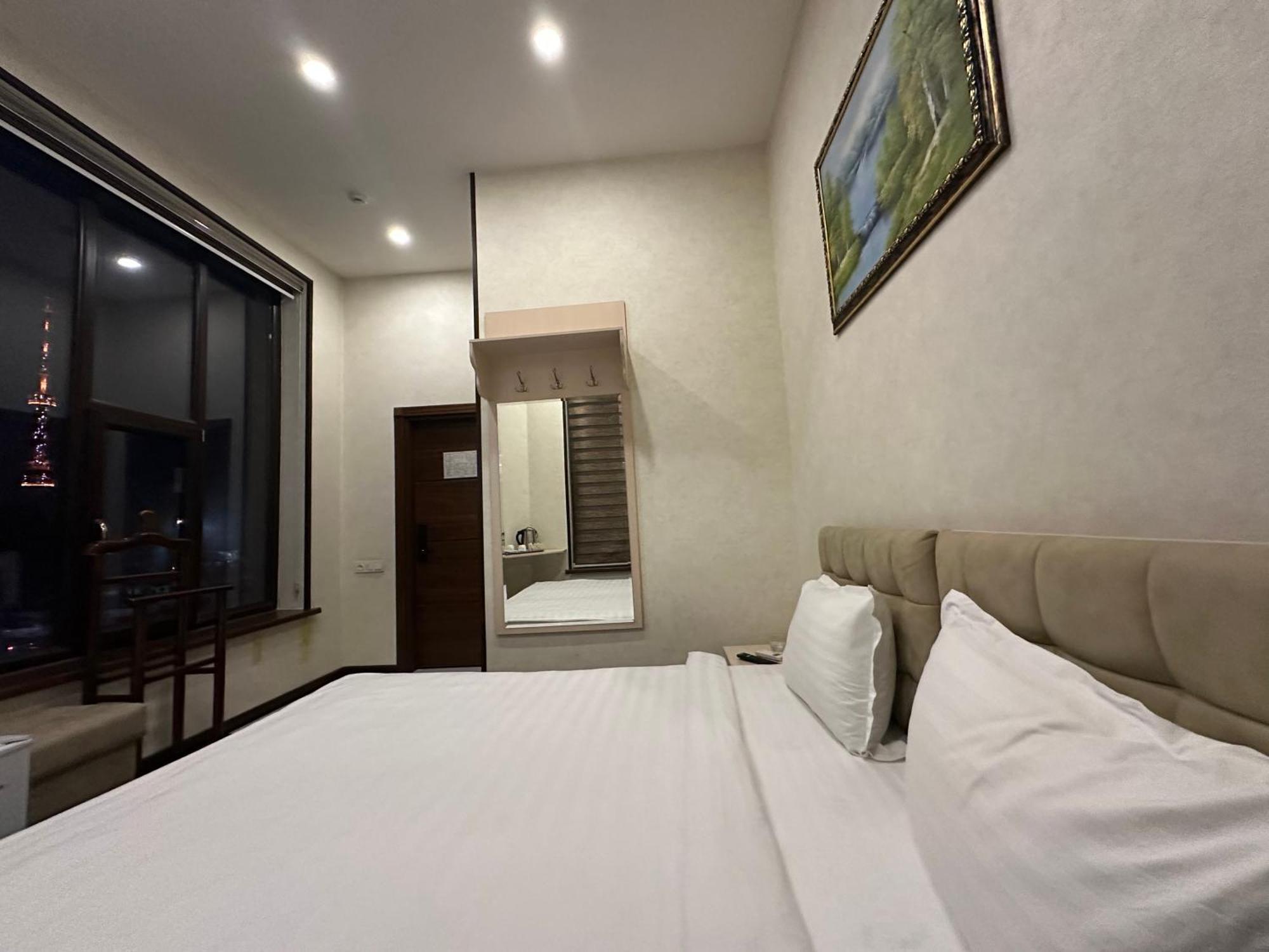 Hotel Friday à Tachkent Extérieur photo