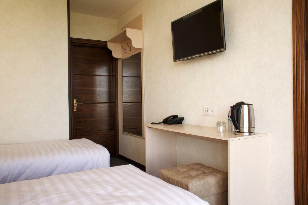 Hotel Friday à Tachkent Extérieur photo